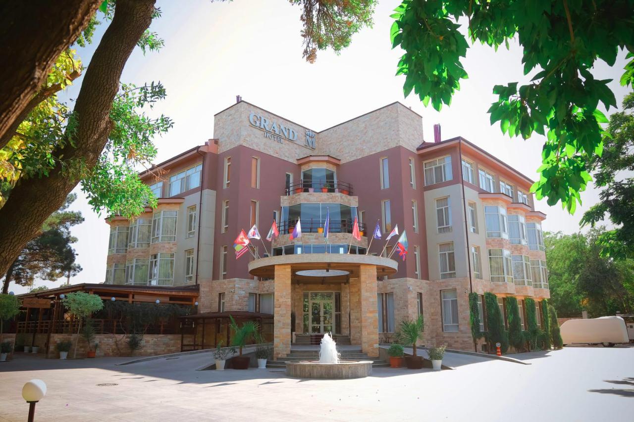 Grand M Hotel Navoiy Buitenkant foto
