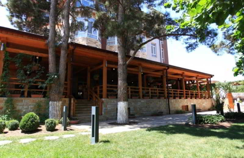 Grand M Hotel Navoiy Buitenkant foto