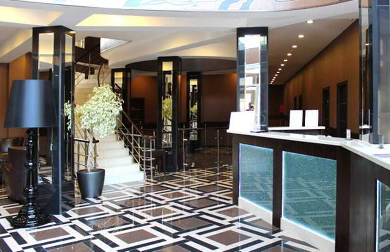 Grand M Hotel Navoiy Buitenkant foto