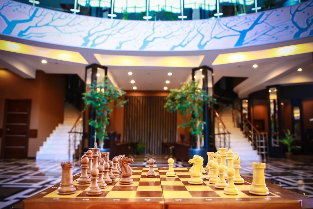 Grand M Hotel Navoiy Buitenkant foto